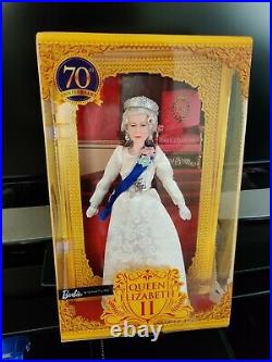 2022 Queen Elizabeth Barbie II Gold Label Platinum Jubilee Barbie