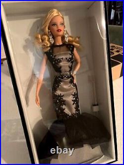Barbie Collector Classic Evening Gown 2015 Fan Club Barbie Doll NRFB CGT31