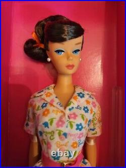 Barbie Learns To Cook Barbie Collector Platinum Label Mattel 2006 NRFB