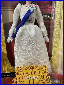 Barbie Signature Queen Elizabeth II Platinum Jubilee Doll 2022 Damage box NRFB