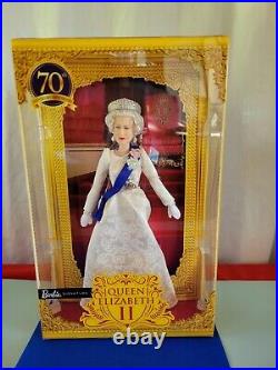 Barbie Signature Queen Elizabeth II Platinum Jubilee Doll Collector 2022 IN HAND