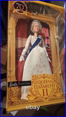 Barbie Signature Queen Elizabeth II Platinum Jubilee Doll (DAMAGED BOX, READ)