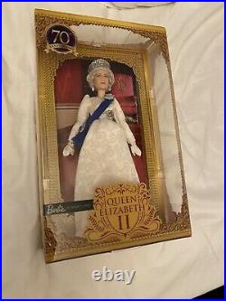 Barbie Signature Queen Elizabeth II Platinum Jubilee Doll Gold Label In Hand