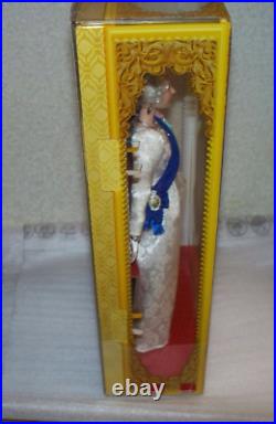 Barbie Signature Queen Elizabeth II Platinum Jubilee Doll Nw Gold Label In Hand