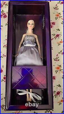 Fashion Royalty Doll Integrity toys Poppy Parker Silver Soiree NuFace IT FR2