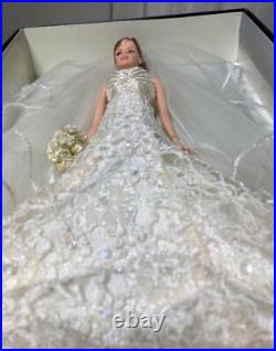 Mattel Carolina Herrera Bride Barbie Doll Brunette Ver Gold Label Used