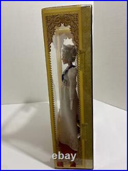 Mattel Queen Elizabeth Platinum Jubilee Doll 70th Year Box WithCertificate Of Auth