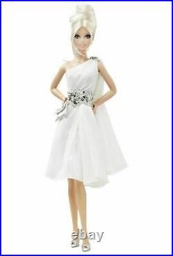 Pinch of Platinum Barbie Fan Club Exclusive Only 999 Made Shipper T7680 NRFB The