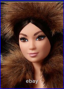 Platinum Barbie New NRFB 2020 STAR WARS CHEWBACCA X BARBIE DOLL + Shipper Box