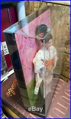 Platinum Label Barbie #M8633 NRFB Japan Dolls of the World