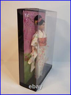 Rare Japan Barbie Dotw Dolls Of The World 2007 Platinum Mattel M8633 Nrfb