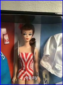 SIGNED RED WHITE & BEAUTIFUL BARBIE 2009 National Convention Gift Set LE