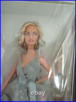 Splash of Silver Barbie-Platinum Label-2009 Barbie Fan Club
