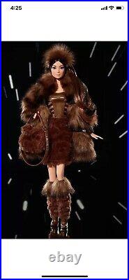 Star Wars Chewbacca Barbie Platinum label NRFB Gorgeous! In Shipper