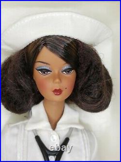 The Nurse Aa Silkstone Barbie Doll 2006 Platinum Label Mattel K5870 Nrfb