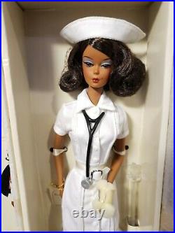 The Nurse Silkstone Barbie Doll Bfc Exclusive Platinum Label Mattel K5870 Nrfb