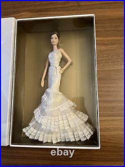 Vera Wang Bride The Romanticist Barbie Doll Gold Label NRFB L9652 8580 WW