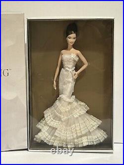 Vera Wang Bride The Romanticist Barbie Doll Gold Label NRFB L9652 NRFB