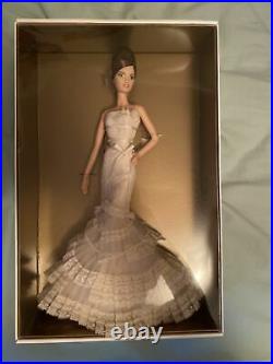 Vera Wang Bride The Romanticist Barbie Doll New in Box Gold Label L9652 2008