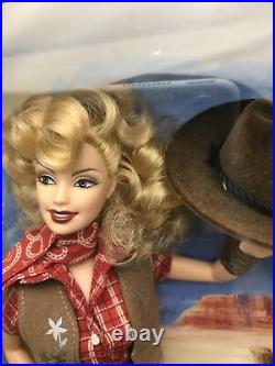 Way Out West Pin Up Girls Blonde Barbie Platinum Label 2006fao Exclusive Nrfb